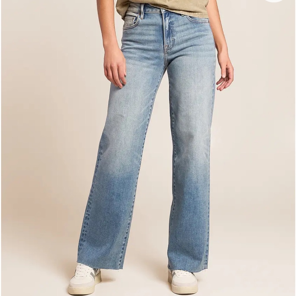 Hidden jeans - high rise wide leg raw hem super stretchy size 29 new without tag